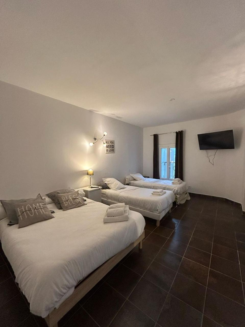 Auberge Les Galets Peyruis Buitenkant foto