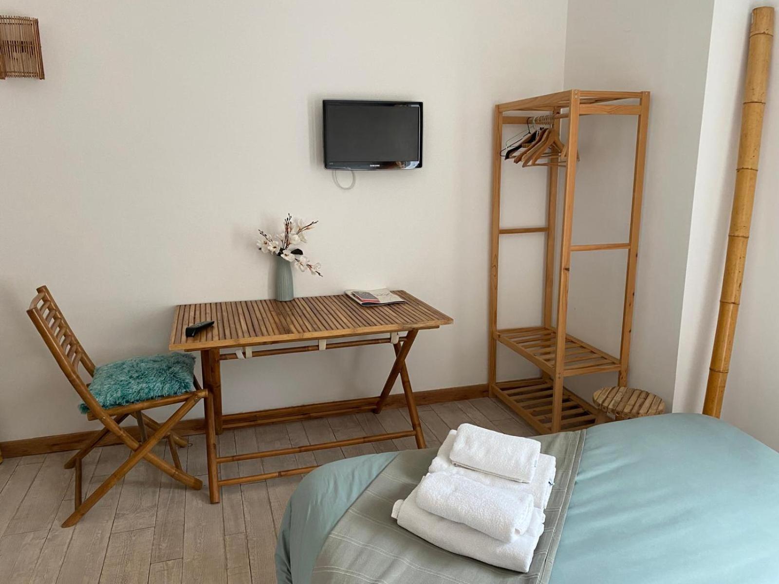 Auberge Les Galets Peyruis Buitenkant foto